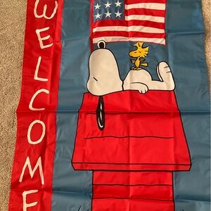 Snoopy Welcome Patriotic Snoop on Doghouse28”x40” NIP